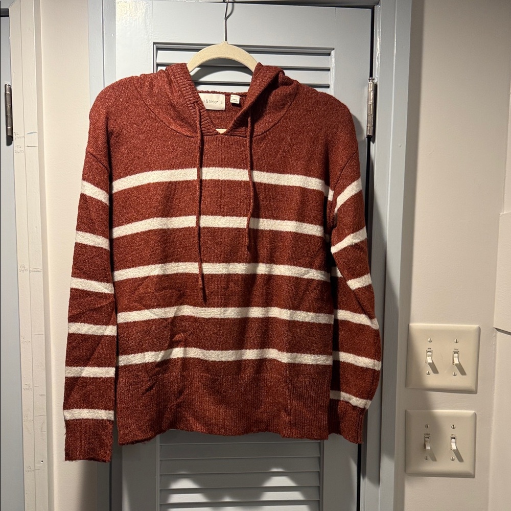 Cozy Striped Crewneck Sweater in Red and White